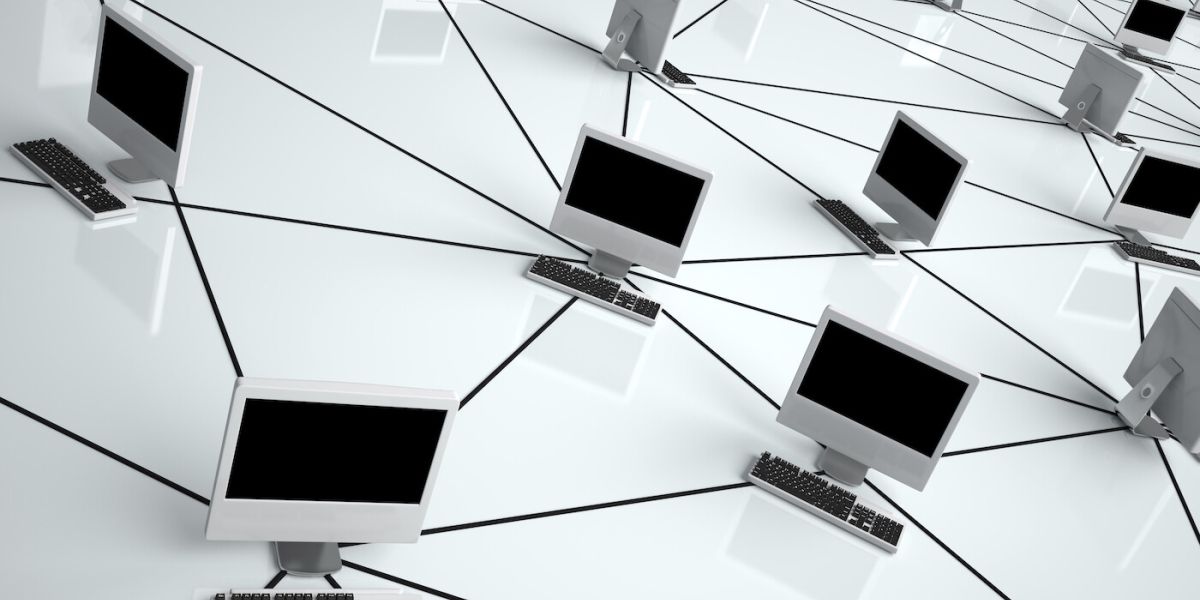IT hálózatépítés: összeköttetésben irodán belül és kívül